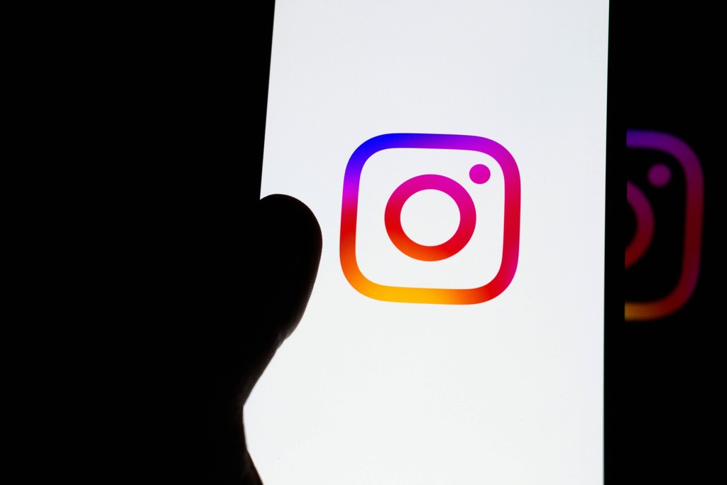 Watch Instagram Reels without anyone knowing